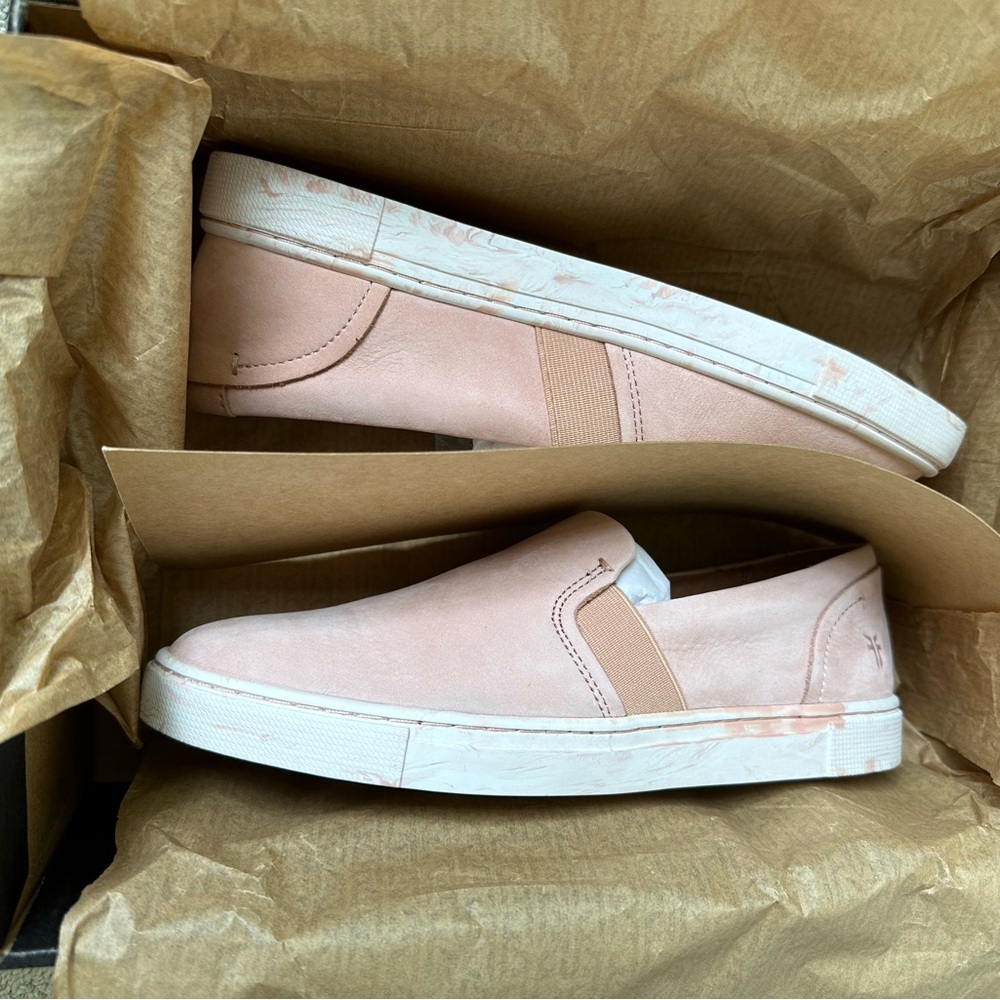 NWT Frye Ivy Slip on Shoes